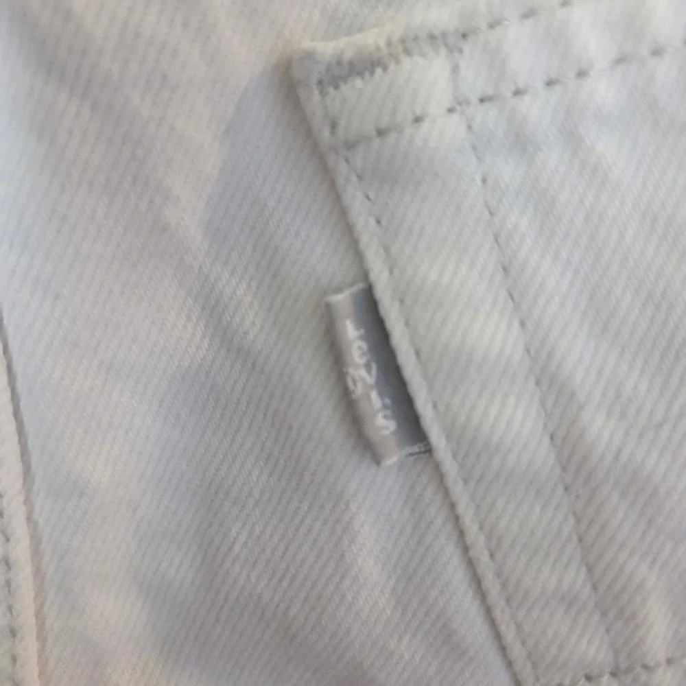Levis SilverTab Mom Shorts‎ Womens 29 White High Waisted Denim Jean Shorts A3701